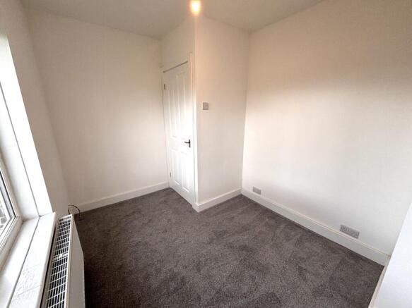 3 bed House to rent Image 8