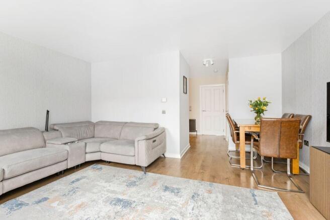 4 Paterson Place, Niddrie, Edinburgh, EH15 3JN photo 4