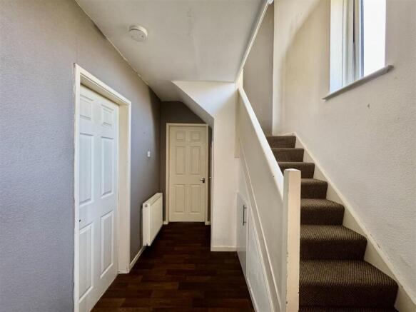 2 bed Semi-Detached for sale Image 9