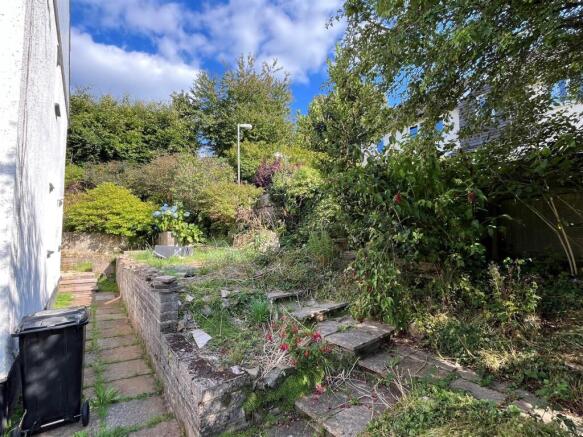 Side Garden.jpg