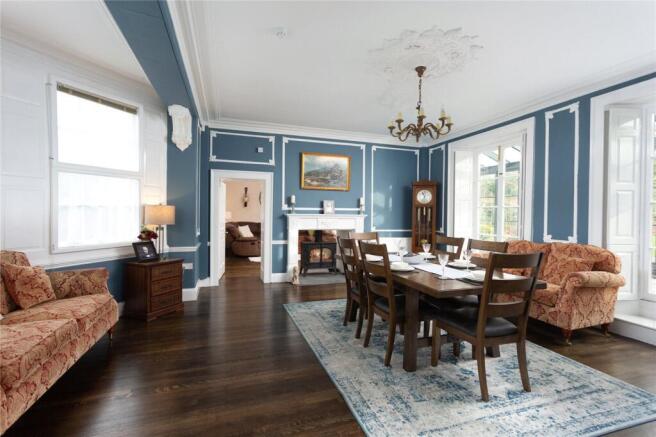 7 bed Detached for sale Image 5
