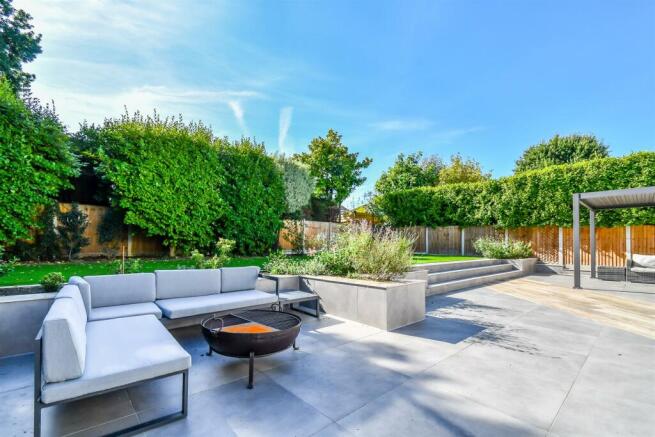 Garden 6 (use).jpg