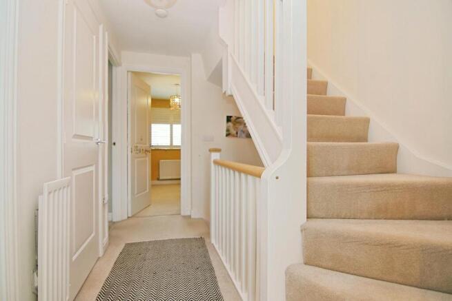 4 bed Semi-Detached for sale Image 9