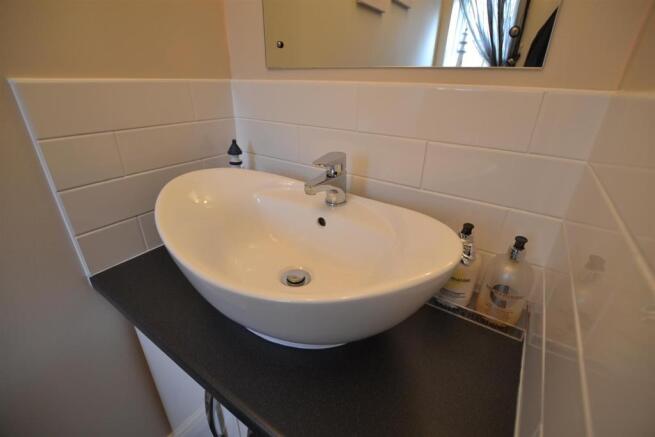 DOWNSTAIRS CLOAKROOM/W.C.