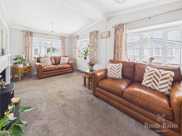 2 bed Bungalow for sale Image 7