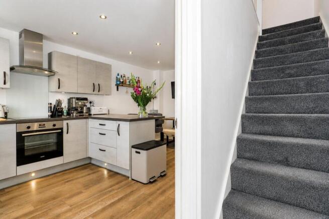 3 bed Semi-Detached for sale Image 5