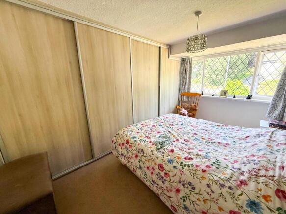 3 bed Semi-Detached for sale Image 7