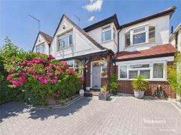10, Birchwood Court, Edgware HA8 5JE