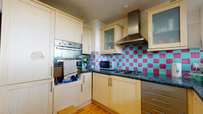 154, 240 Turnpike House, Goswell Road, London EC1V 7PE