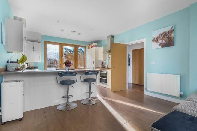 kitchen 2.jpg