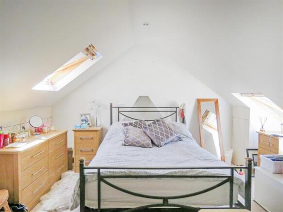 Bed 2.JPG