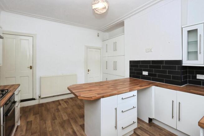 3 bed Terraced for sale Image 7