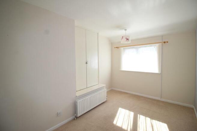Bedroom 2 (2)