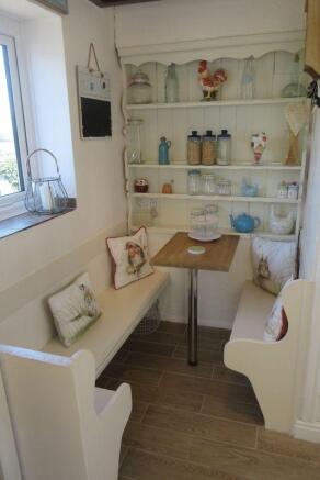 breakfast area...