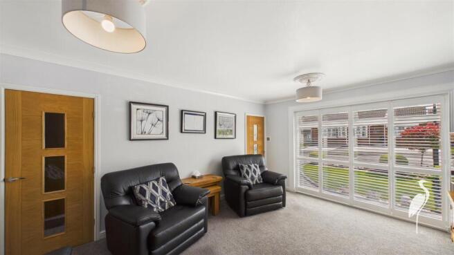 Lounge/Bedroom?