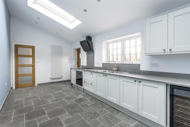Kitchen/Dining
