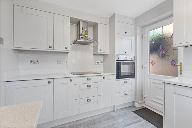 4 bed Detached for sale Image 5