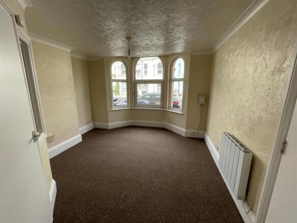 lounge 2.jpg