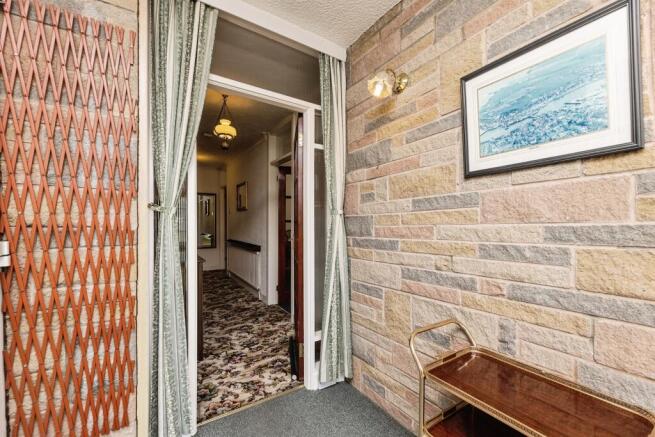 2 bed Semi-Detached Bungalow for sale Image 10