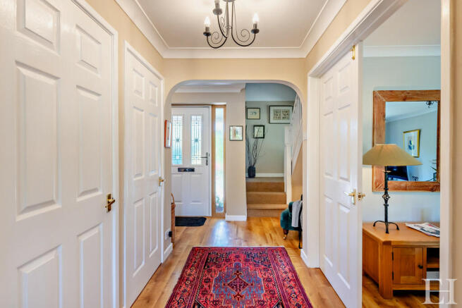 8616740-interiorW...