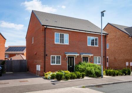 Pomona Way, Shefford, SG17