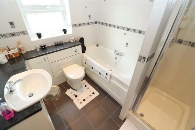 Bath / Shower Room / WC
