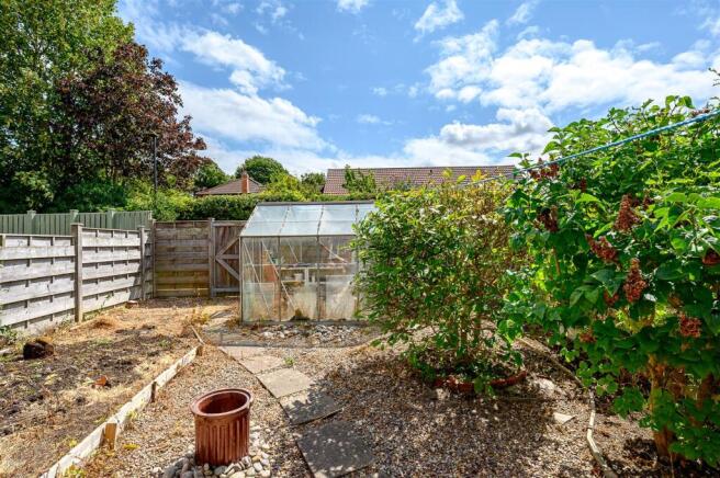 2 bed Terraced for sale Image 11
