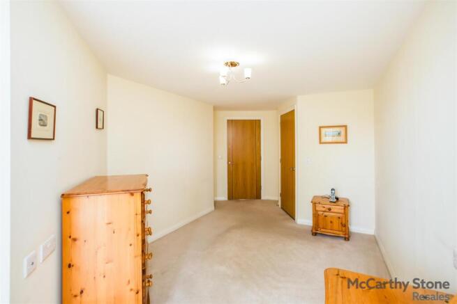 1 bed Apartment for sale Image 9