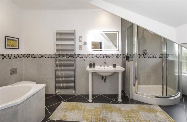 2 bed Apartment to rent Image 8