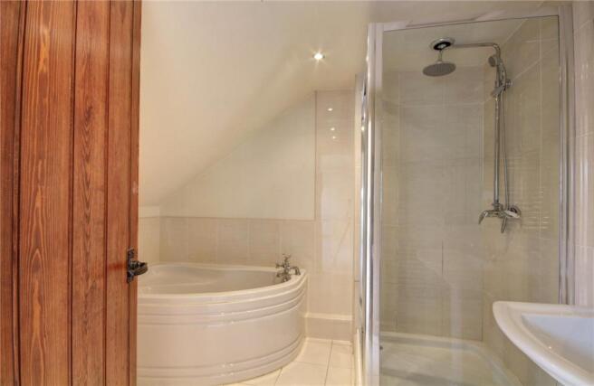 En Suite 1