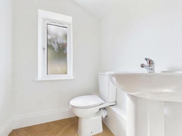 3 bed Detached for sale Image 11