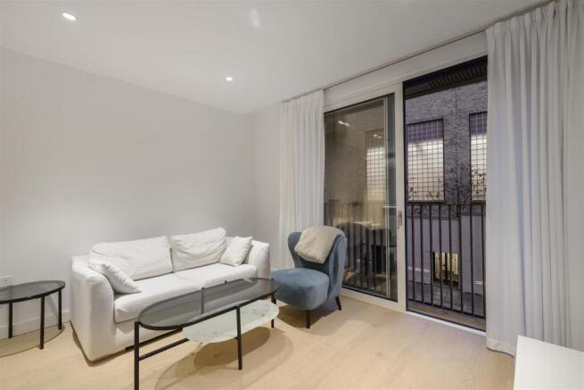 Flat 3 Sovereign Court 5 Jubilee Walk London WC1X