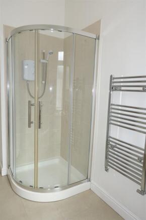 2 bed Terraced to rent Image 11