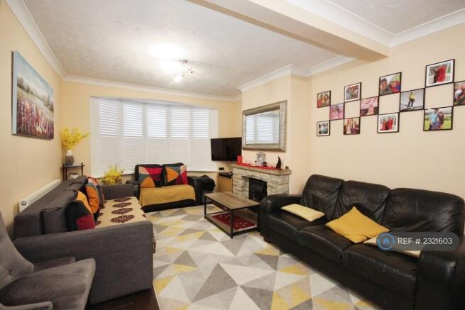 Double Lounge