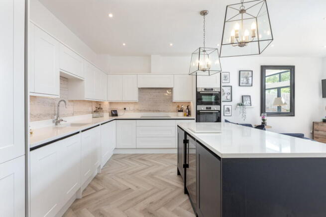 3 bed Terraced for sale Image 8