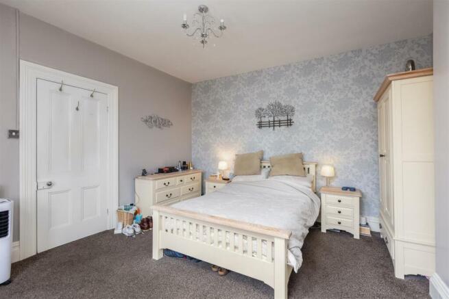 Langton Road 42 Bedroom 1-2.jpg