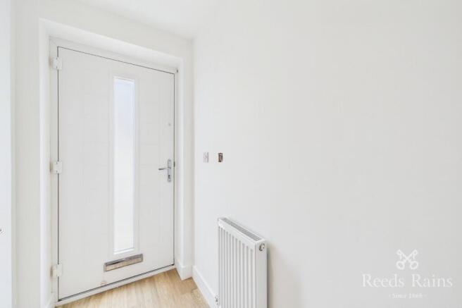 4 bed Detached for sale Image 7