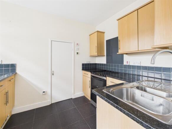 10 St Johns Road - 06.jpg