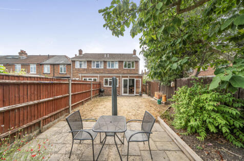 Cedar Avenue, Shirley, Southampton, Hampshire, SO15