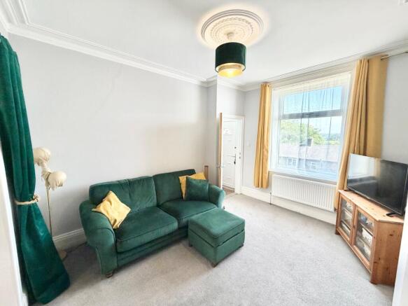 2 bed Terraced for sale Image 8