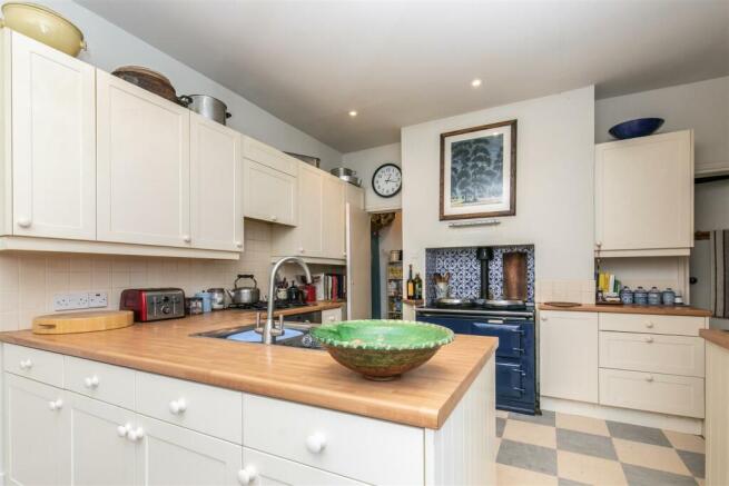 7 Southover High Street-76.jpg