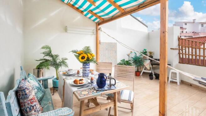 terrace with plenty of space for alfresco dining and bbqs