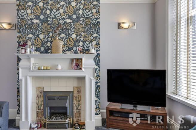3 bed Terraced for sale Image 8