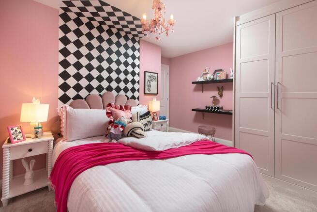 4 bed Detached for sale Image 8