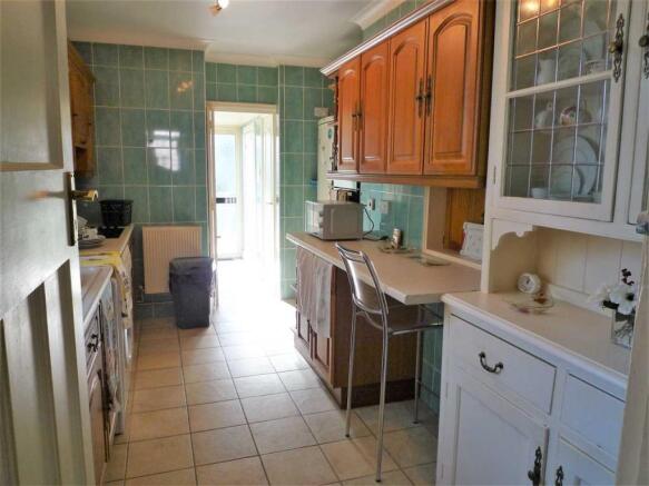 KITCHEN: