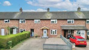 8, Manor Gardens, Market Drayton TF9 3AY