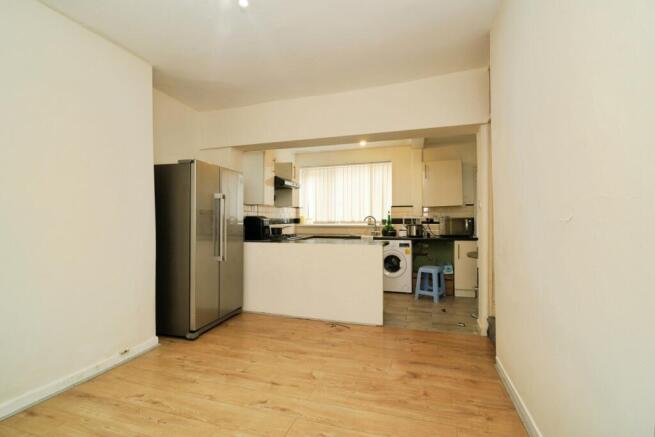 Lounge/Kitchen