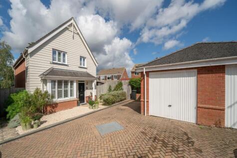 Summerfold Place, Burgess Hill