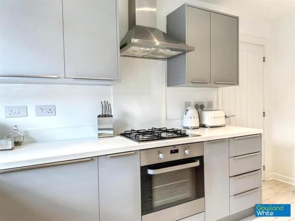 4 bed Detached for sale Image 4