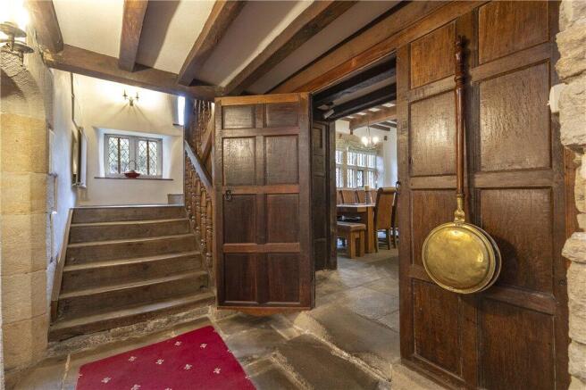 7 bed Detached for sale Image 12